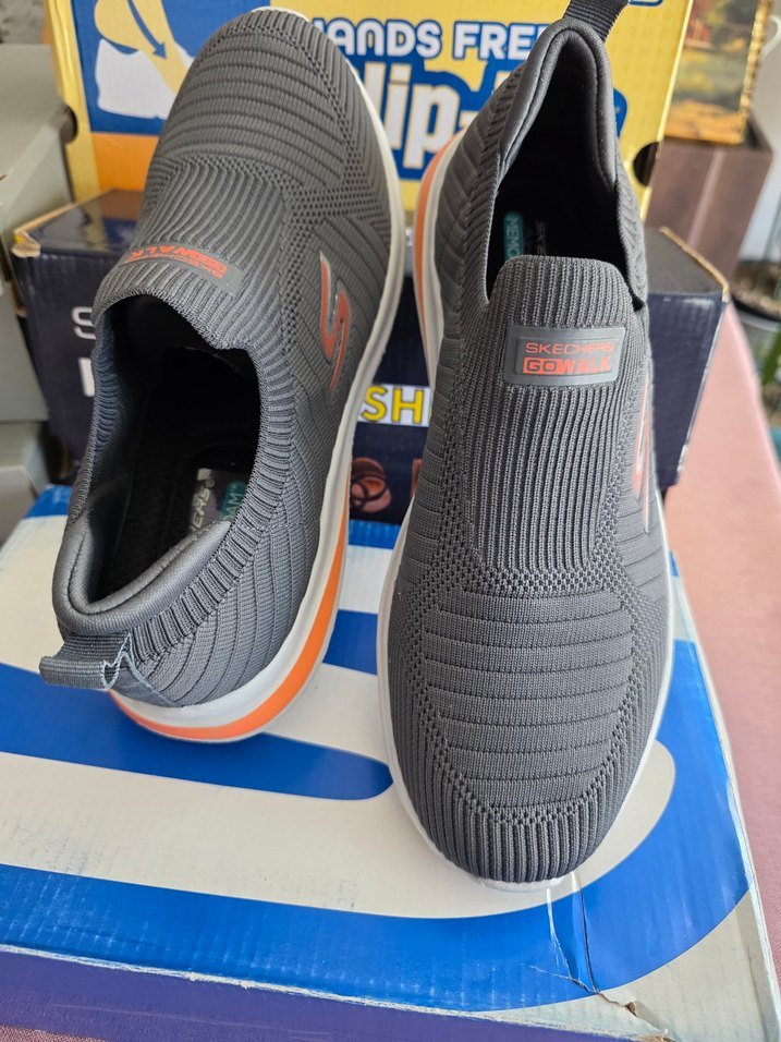 # Skechers Bağcıksız Memory Foma ortapedik iç taban ve yumuşak - Görsel 4