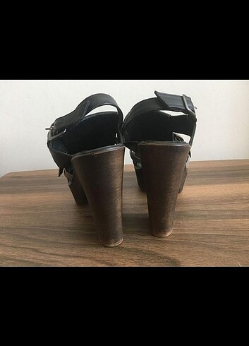 Matraş Hakiki Deri Topuklu Ayakkabı  - Görsel 3