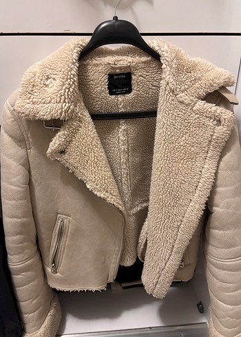 Bershka Kürklü Kadın mont
