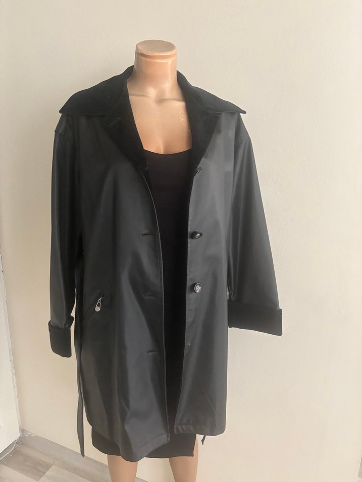 Yakası detaylı deri mont - Görsel 3