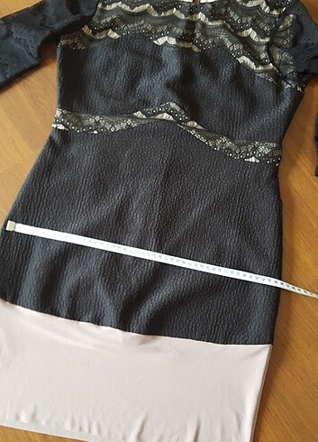 40 Beden siyah Renk Kolları dantelli elbise 