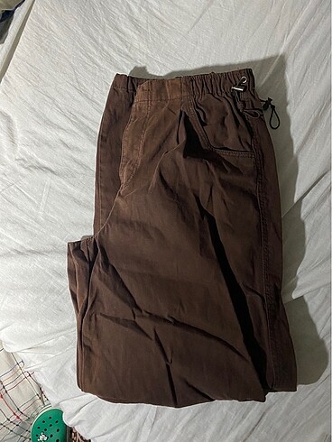 Bershka parasut pantolon