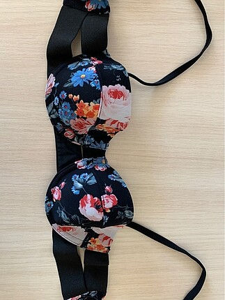 Bikini Üstü