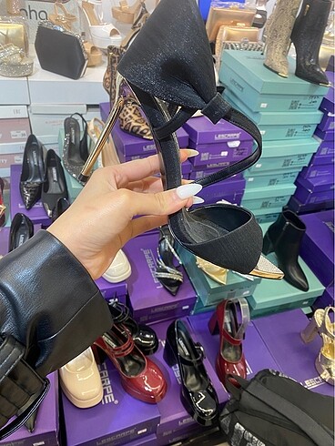 Diğer Siyah fiyonklu topuklu ayakkabı