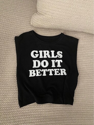 Diğer Slogan Crop Üst