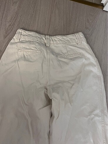 32 Beden bershka mom jean