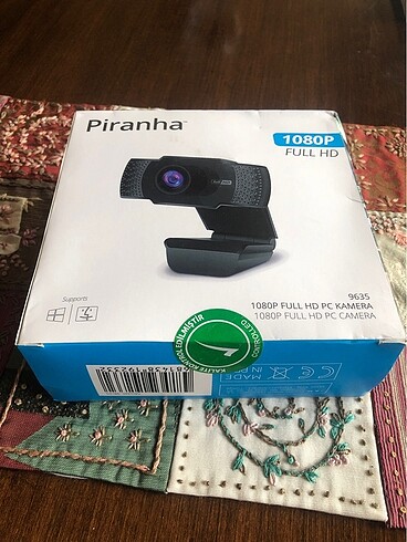 Piranha 9635 full hd webcam