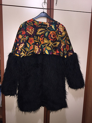Bershka Uzun kürk mont
