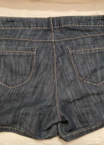 Nakışlı Koyu Renkli Kadın Mini Denim Şort - Görsel 2