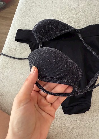 Trendyol & Milla Siyah Strappy Kadın Bikini üst