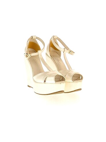 Vintage Love PreLoved Dolgu Topuk %70 İndirimli.