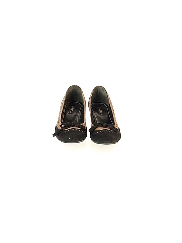 36 Beden inci Stiletto %70 İndirimli.