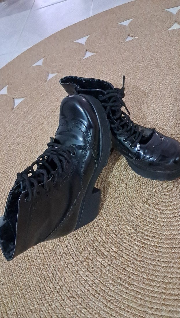 Siyah Platform Topuklu Gotik Kadın Botları - Görsel 2