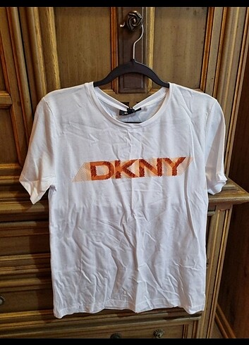 Orhinal DKNY tshirt