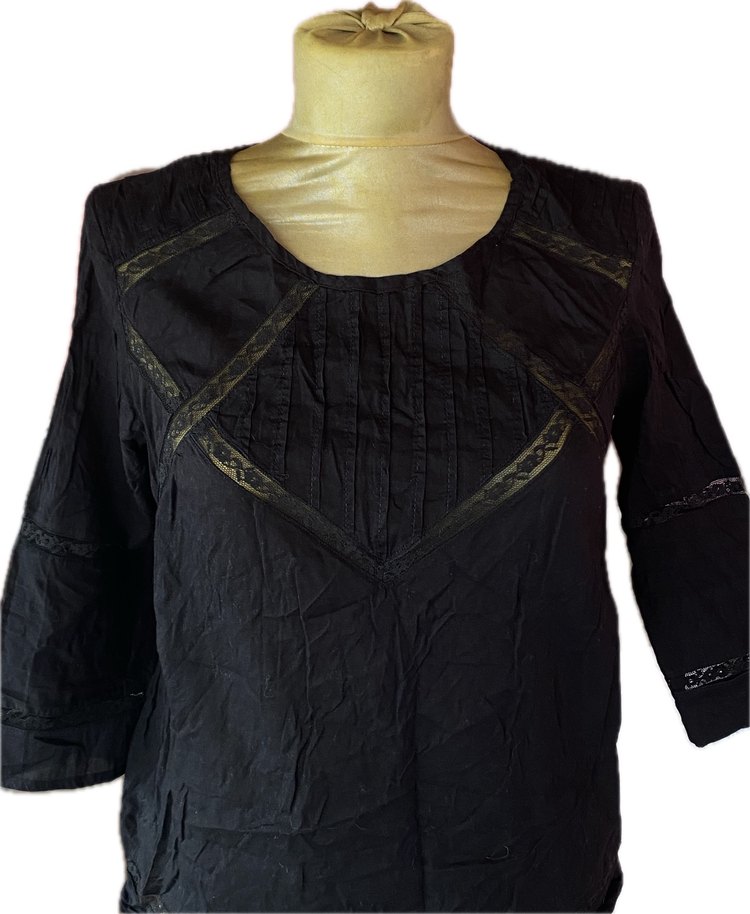 Uzun Kollu Siyah dantelli bluz - Görsel 2