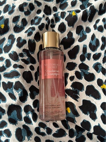 Victoria s Secret Victoria?s Secret Vücut Spreyleri - Bare Vanilla Radiant / Midni