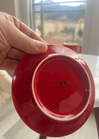  Beden kırmızı Renk Kırmızı Renkli 2'li Fincan ve Tabak Seti