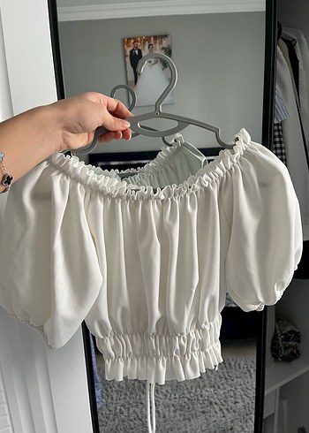 s Beden Beyaz Fırfırlı Straplez bluz