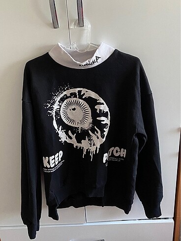 sweatshirt