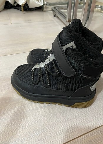 Erkek Çocuk Siyah Cırtcırtlı Street Wear Bot - Görsel 2