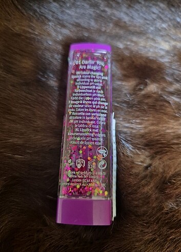  Beden Essence Mesmerizing Colour Changing Lipstick