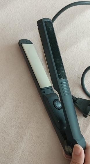 Babyliss az kullanılmıştır