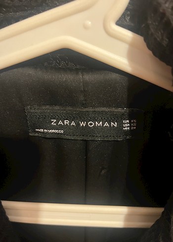 Siyah Düğmeli Zara Kaban - Görsel 2