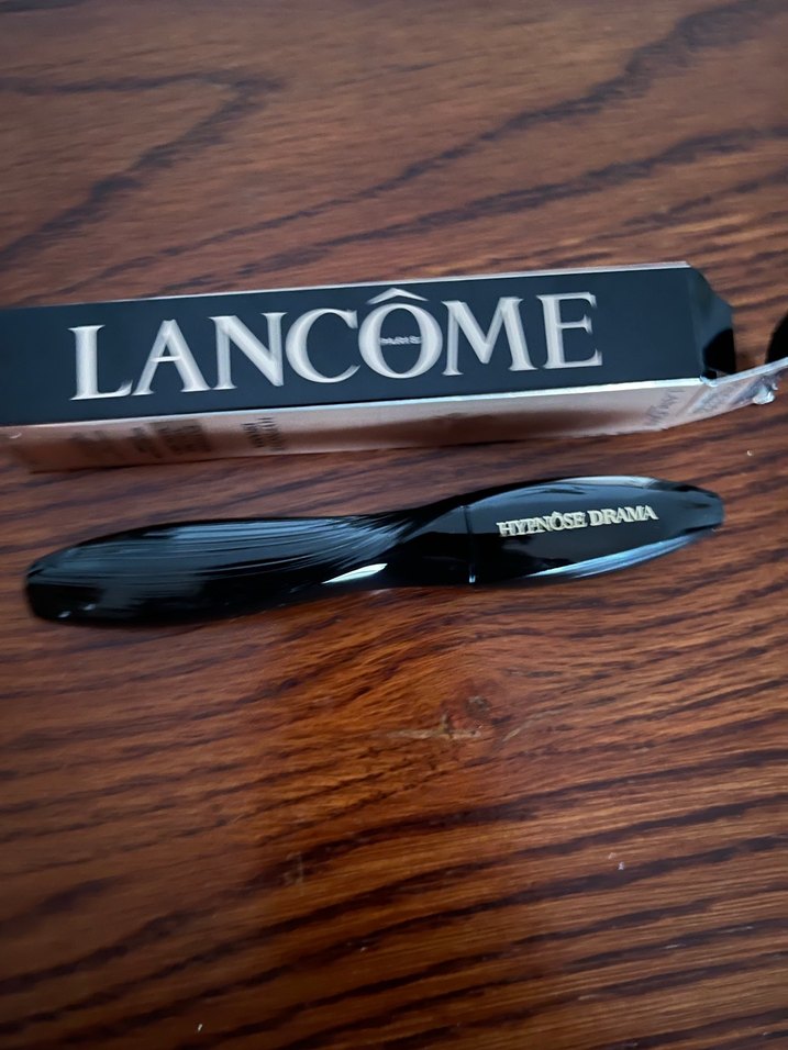 LANCOME Siyah Maskara - Görsel 2