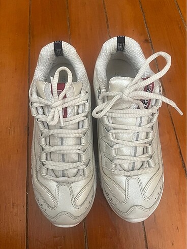 Skecher Kadın Beyaz Ayakkabı