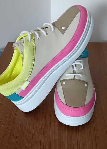 Camper CAMPER 