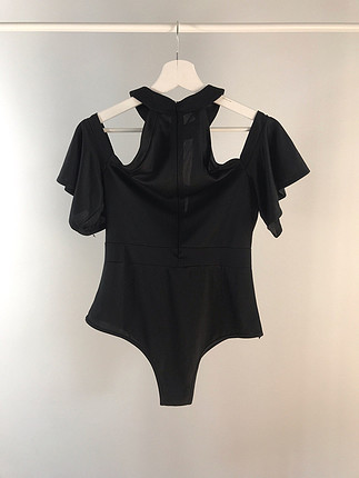 Dekolteli body bluz