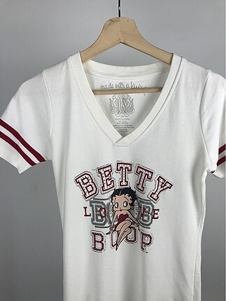 Diğer V yaka Betty Boop tişört