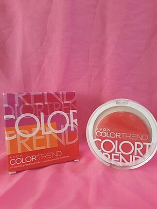 Avon Colortrend light açik tonlu pudra 