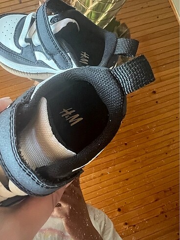 21 Beden H&M spor ayakkabı