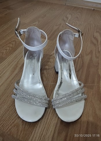 Tokalı Kalın topuklu Kiz cocuk Abiye Ayakkabı - Görsel 3