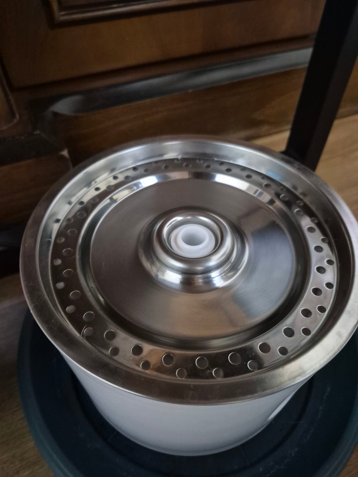 kedi su pınarı 2.4 lt - Görsel 2