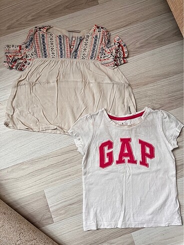 GAP tişört