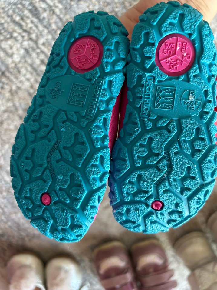 Kız Çocukları için Renkli deniz ayakkabısı - Görsel 3