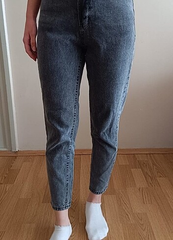 Gri mom jeans