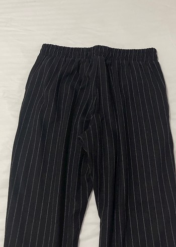 Kadın Siyah Çizgili Pileli Kumaş Pantolon - Görsel 4