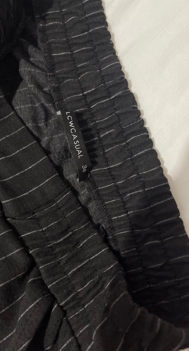 Kadın Siyah Çizgili Pileli Kumaş Pantolon - Görsel 5