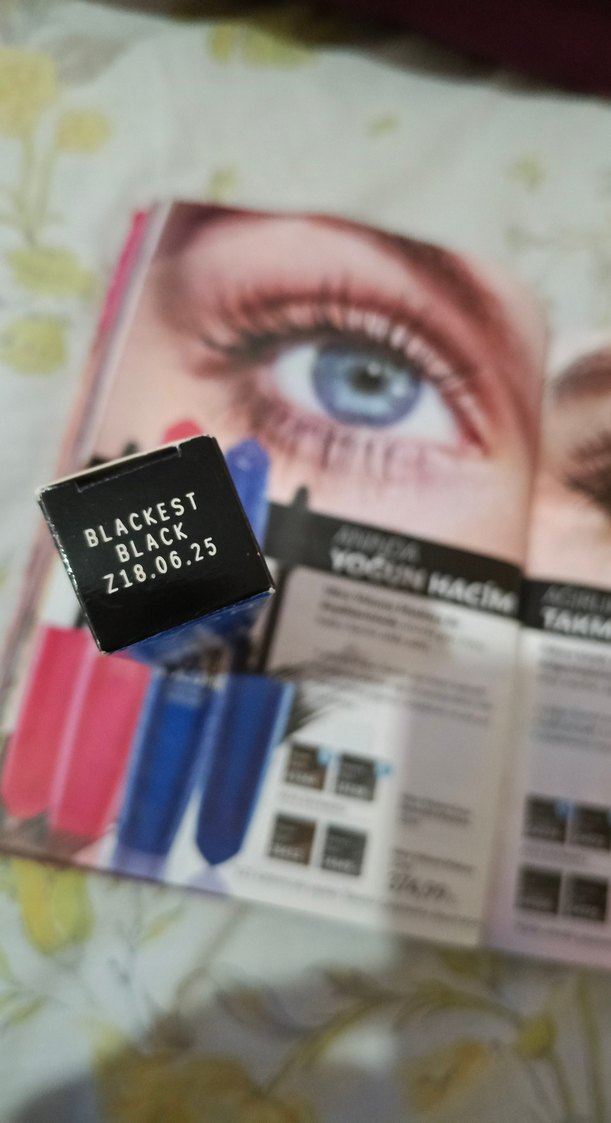 Avon Ultra Volume Suya Dayanıklı Maskara 10 ml - Görsel 3