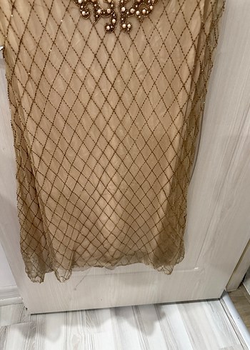 Kenzel Boncuk İşlemeli Yüksek Yakalı Uzun Abiye Elbise - Görsel 4