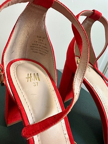H&M H&M topuklu sandalet