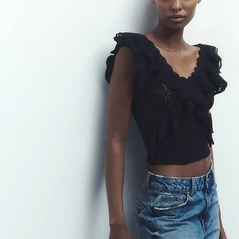 Zara VOLANLI TRIKO TOP