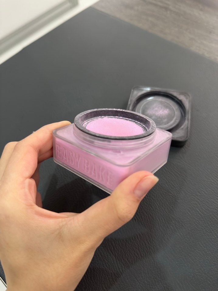 Hudabeauty Easy Bakes Pudra Ube Birthday Cake - Görsel 3