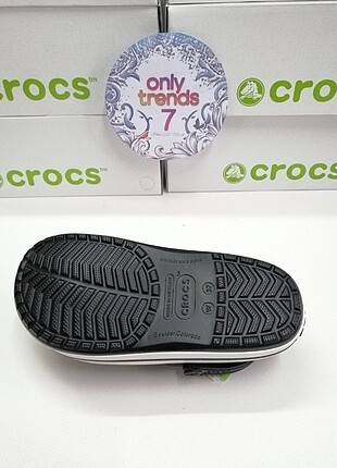 38 Beden siyah Renk YENİ SEZON ÜRÜN CROCS 