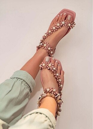 Sandal
