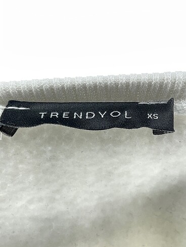 xs Beden beyaz Renk Trendyol & Milla Sweatshirt %70 İndirimli.