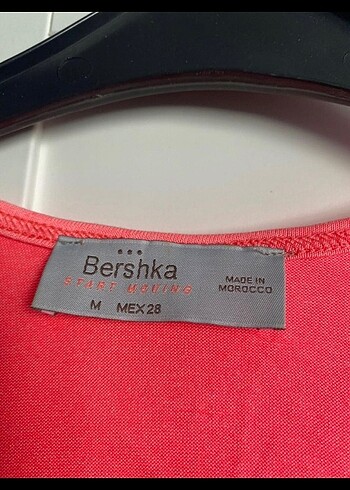 m Beden pembe Renk Bershka askılı spor bluz